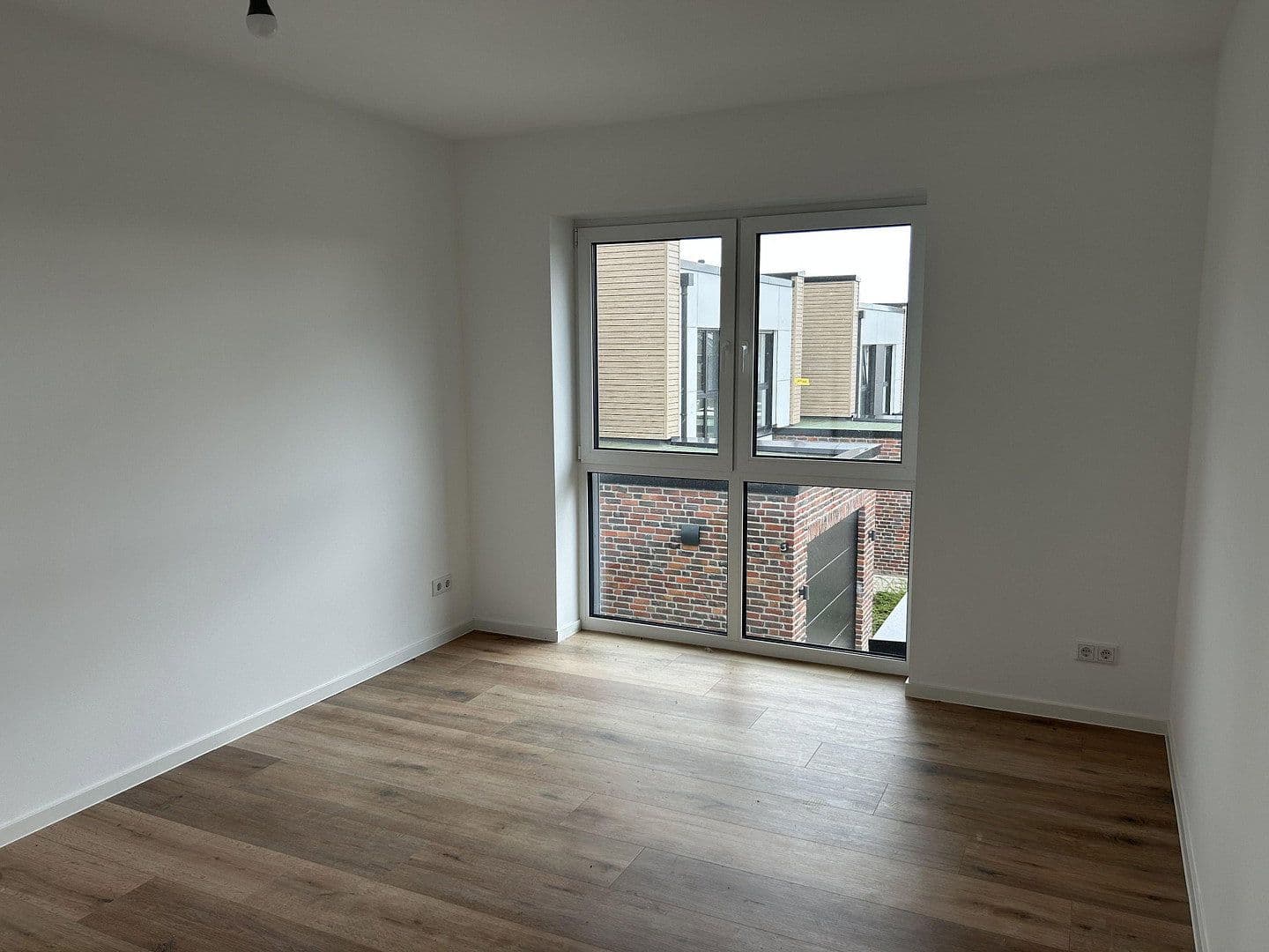 Pronájem domu 160 m², pozemek 350 m², Dorfmüllerweg 7b, Damme, Dolní Sasko Pronájem domu 160 m², pozemek 350 m², Dorfmüllerweg 7b, Damme, Dolní Sasko