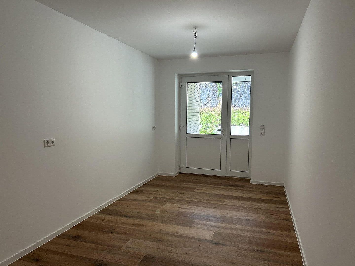 Pronájem domu 160 m², pozemek 350 m², Dorfmüllerweg 7b, Damme, Dolní Sasko Pronájem domu 160 m², pozemek 350 m², Dorfmüllerweg 7b, Damme, Dolní Sasko