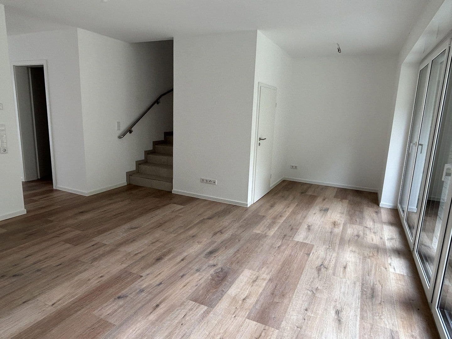 Pronájem domu 160 m², pozemek 350 m², Dorfmüllerweg 7b, Damme, Dolní Sasko Pronájem domu 160 m², pozemek 350 m², Dorfmüllerweg 7b, Damme, Dolní Sasko