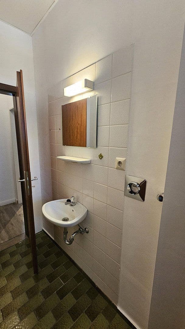 Pronájem kanceláře 65 m², Bahnhofstraße 14, Bad Bevensen, Dolní Sasko Pronájem kanceláře 65 m², Bahnhofstraße 14, Bad Bevensen, Dolní Sasko