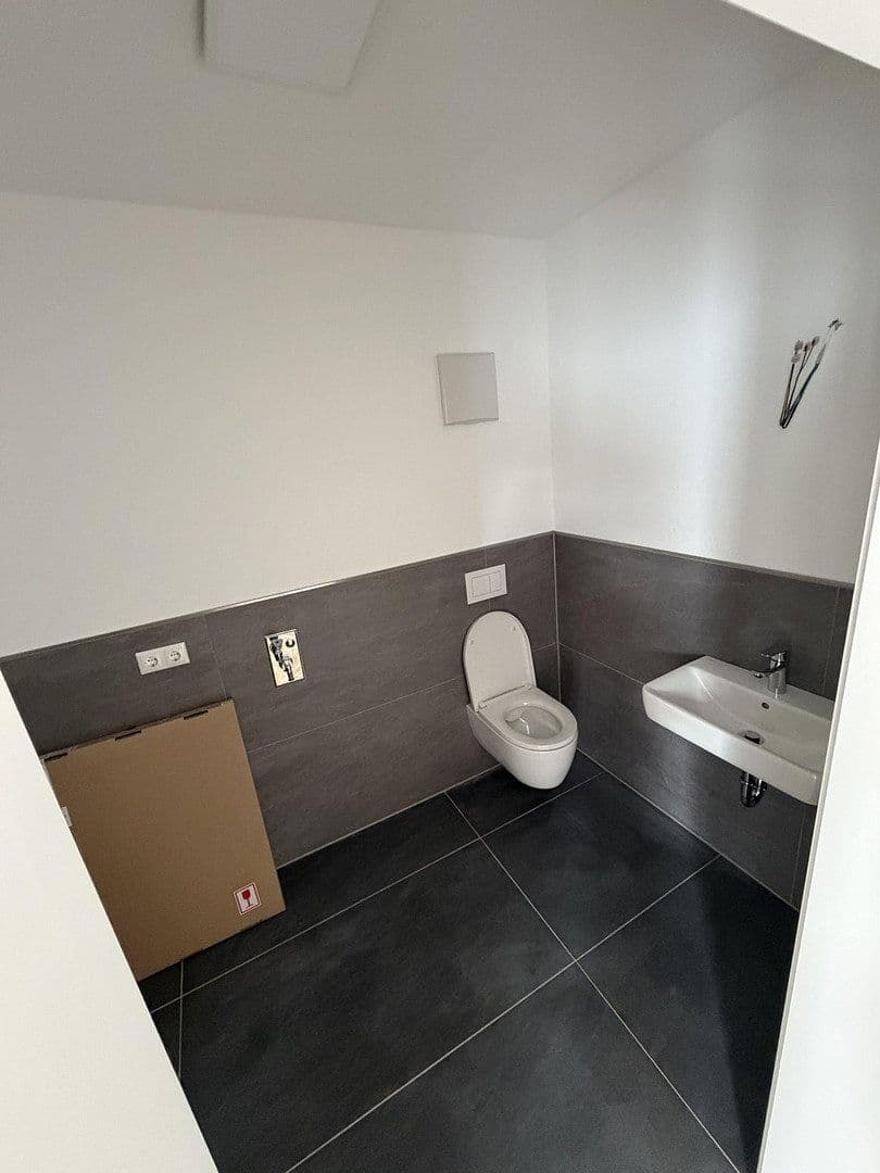 Pronájem bytu 2+1 95 m², Zülpich, Severní Porýní-Vestfálsko Pronájem bytu 2+1 95 m², Zülpich, Severní Porýní-Vestfálsko
