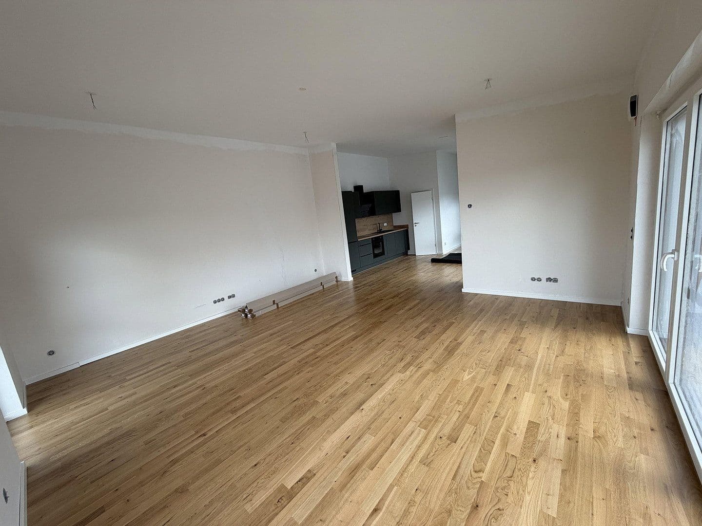 Pronájem bytu 2+1 95 m², Zülpich, Severní Porýní-Vestfálsko Pronájem bytu 2+1 95 m², Zülpich, Severní Porýní-Vestfálsko