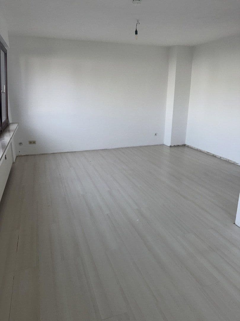 Pronájem bytu 4+1 124 m², Hegelstrasse 2, Kamen, Severní Porýní-Vestfálsko Pronájem bytu 4+1 124 m², Hegelstrasse 2, Kamen, Severní Porýní-Vestfálsko