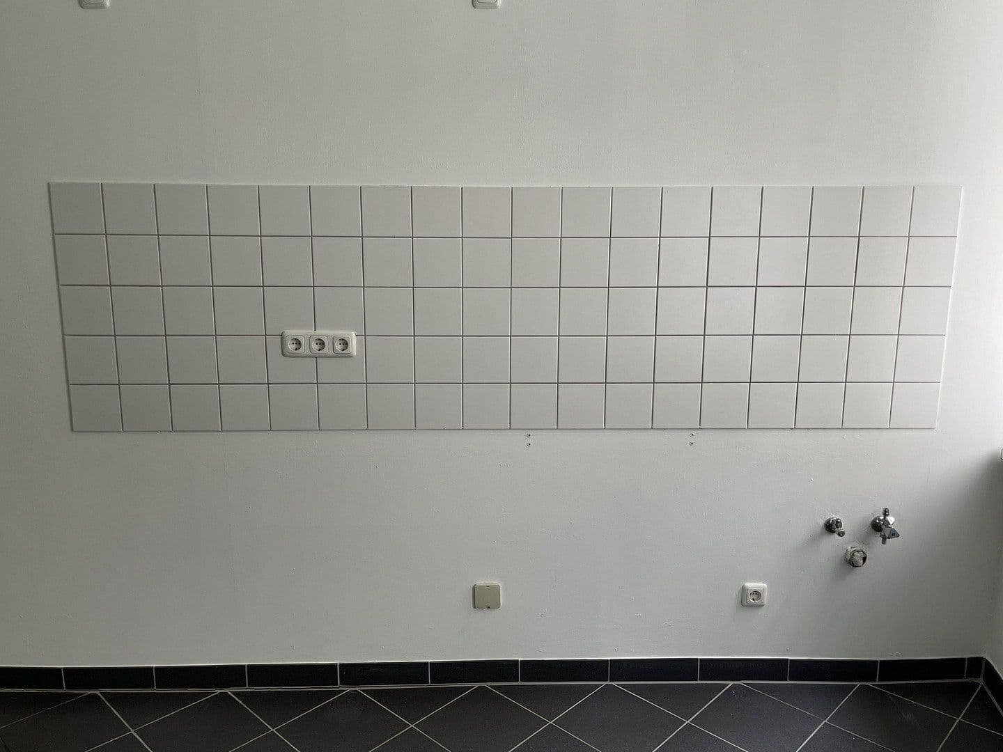 Prodej bytu 2+1 72 m², Berlin, Berlín Prodej bytu 2+1 72 m², Berlin, Berlín