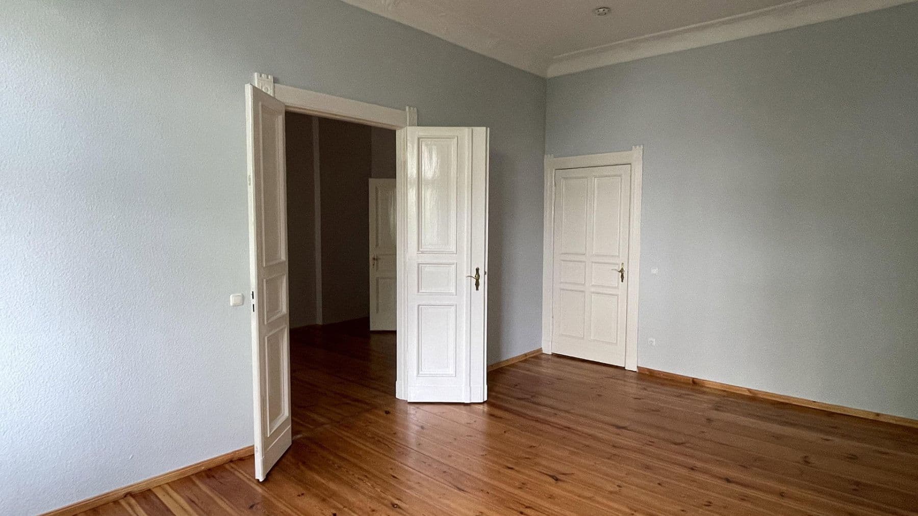 Prodej bytu 2+1 72 m², Berlin, Berlín Prodej bytu 2+1 72 m², Berlin, Berlín