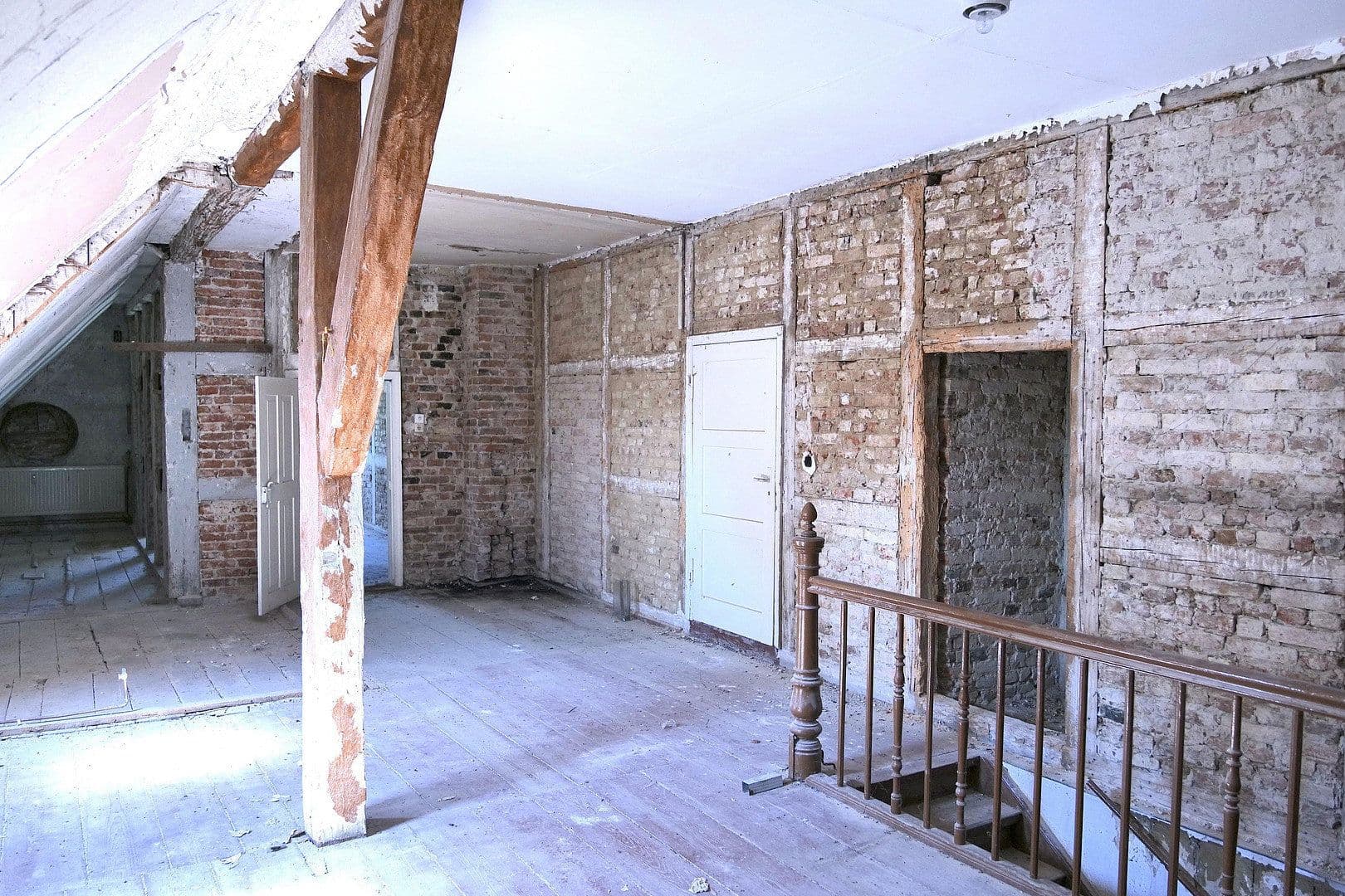 Prodej domu 215 m², pozemek 1.050 m², Zum Schmiedeweg 18, Nauen, Braniborsko Prodej domu 215 m², pozemek 1.050 m², Zum Schmiedeweg 18, Nauen, Braniborsko