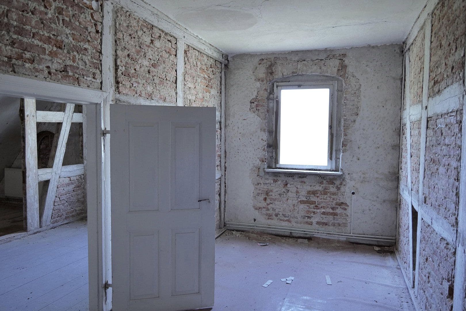 Prodej domu 215 m², pozemek 1.050 m², Zum Schmiedeweg 18, Nauen, Braniborsko Prodej domu 215 m², pozemek 1.050 m², Zum Schmiedeweg 18, Nauen, Braniborsko
