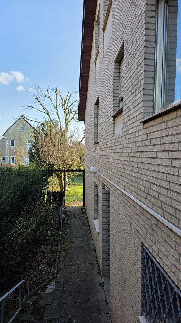 Prodej domu 204 m², pozemek 658 m², Lipper Berg 51, Bedburg, Severní Porýní-Vestfálsko Prodej domu 204 m², pozemek 658 m², Lipper Berg 51, Bedburg, Severní Porýní-Vestfálsko