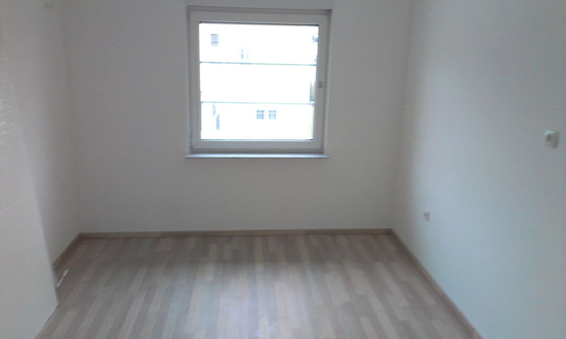 Prodej domu 160 m², pozemek 159 m², Gründau, Hessen Prodej domu 160 m², pozemek 159 m², Gründau, Hessen