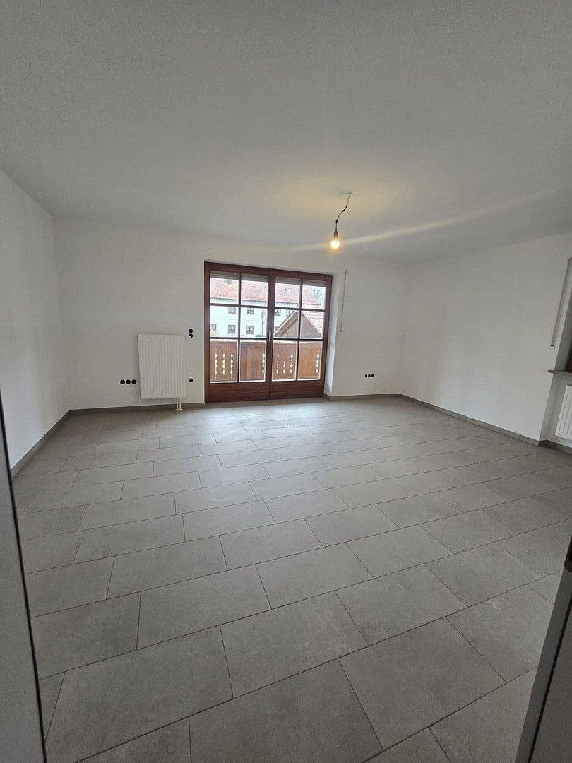 Pronájem bytu 4+1 111 m², Schloßstraße, Oberding/Notzing, Bavorsko Pronájem bytu 4+1 111 m², Schloßstraße, Oberding/Notzing, Bavorsko