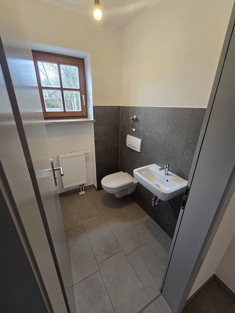 Pronájem bytu 4+1 111 m², Schloßstraße, Oberding/Notzing, Bavorsko Pronájem bytu 4+1 111 m², Schloßstraße, Oberding/Notzing, Bavorsko