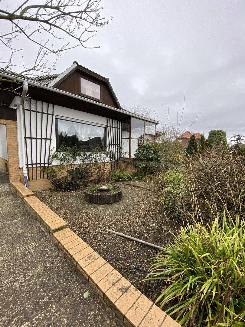 Prodej domu 145 m², pozemek 1.530 m², Kirchberg 22, Königslutter am Elm, Dolní Sasko Prodej domu 145 m², pozemek 1.530 m², Kirchberg 22, Königslutter am Elm, Dolní Sasko