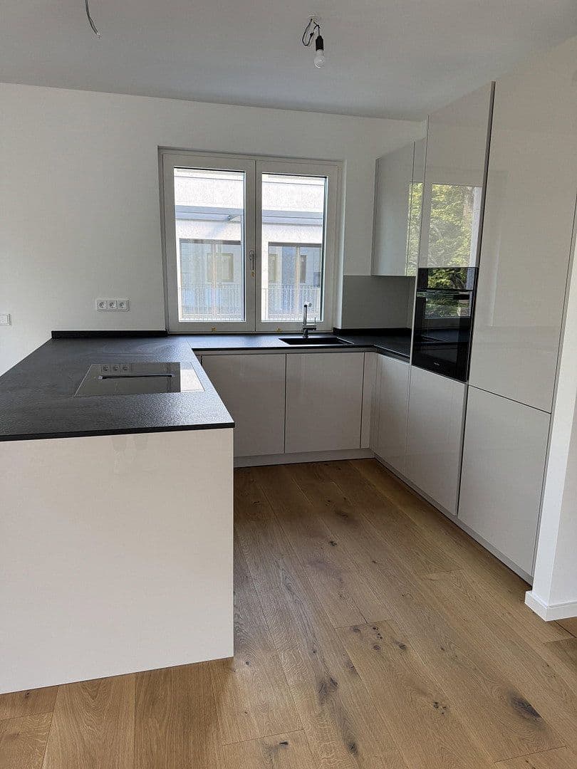 Pronájem bytu 3+1 115 m², Dreieich, Hessen Pronájem bytu 3+1 115 m², Dreieich, Hessen