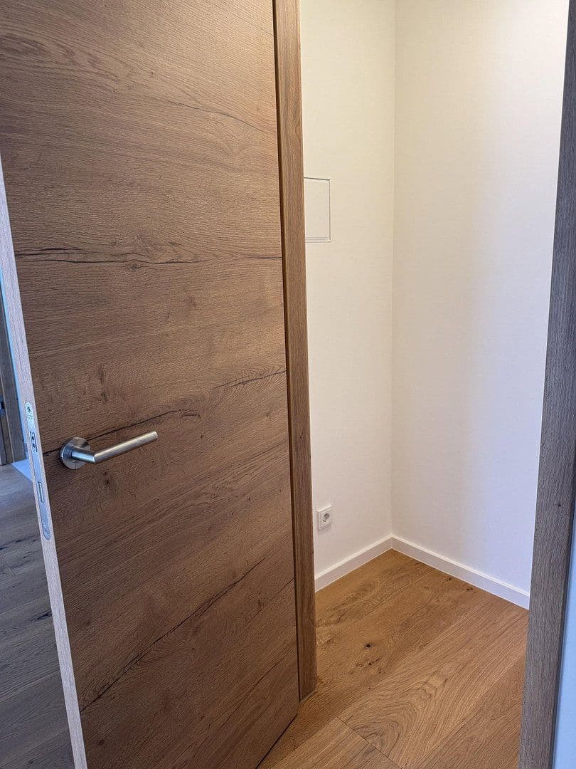 Pronájem bytu 3+1 115 m², Dreieich, Hessen Pronájem bytu 3+1 115 m², Dreieich, Hessen