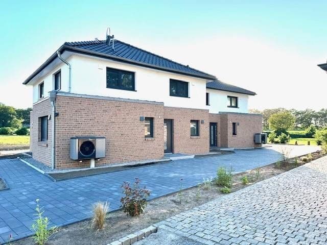 Prodej domu 133 m², pozemek 632 m², Wischhof 9 b, Düdenbüttel, Dolní Sasko Prodej domu 133 m², pozemek 632 m², Wischhof 9 b, Düdenbüttel, Dolní Sasko