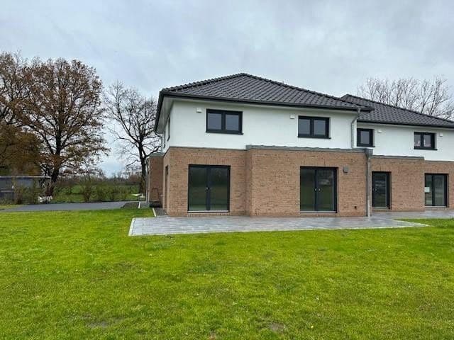 Prodej domu 133 m², pozemek 632 m², Wischhof 9 b, Düdenbüttel, Dolní Sasko Prodej domu 133 m², pozemek 632 m², Wischhof 9 b, Düdenbüttel, Dolní Sasko