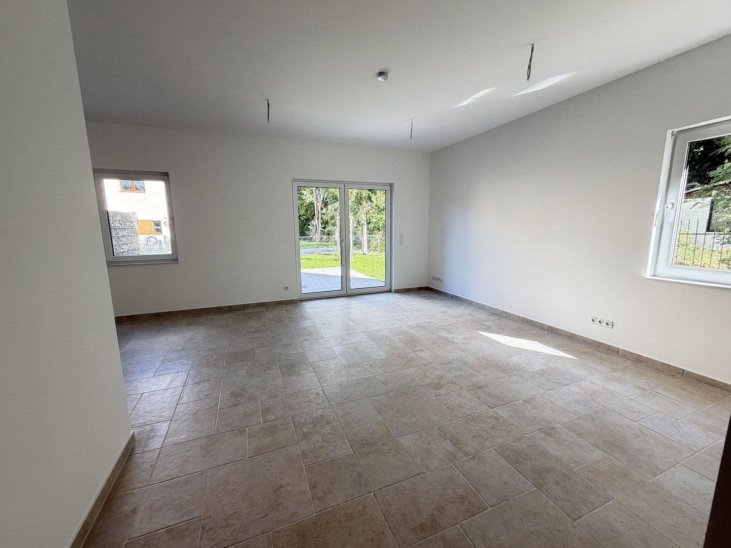 Prodej domu 143 m², pozemek 350 m², Seepromenade 40c, Falkensee, Braniborsko Prodej domu 143 m², pozemek 350 m², Seepromenade 40c, Falkensee, Braniborsko