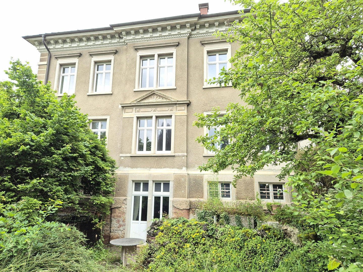 Prodej domu 350 m², pozemek 1.326 m², Schopfheim, Bádensko-Württembersko Prodej domu 350 m², pozemek 1.326 m², Schopfheim, Bádensko-Württembersko