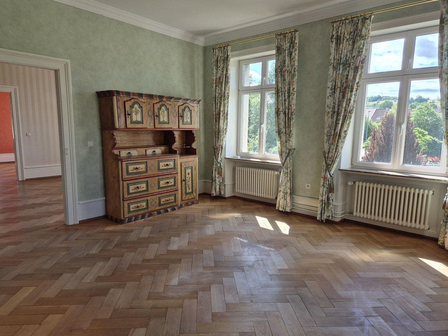 Prodej domu 350 m², pozemek 1.326 m², Schopfheim, Bádensko-Württembersko Prodej domu 350 m², pozemek 1.326 m², Schopfheim, Bádensko-Württembersko