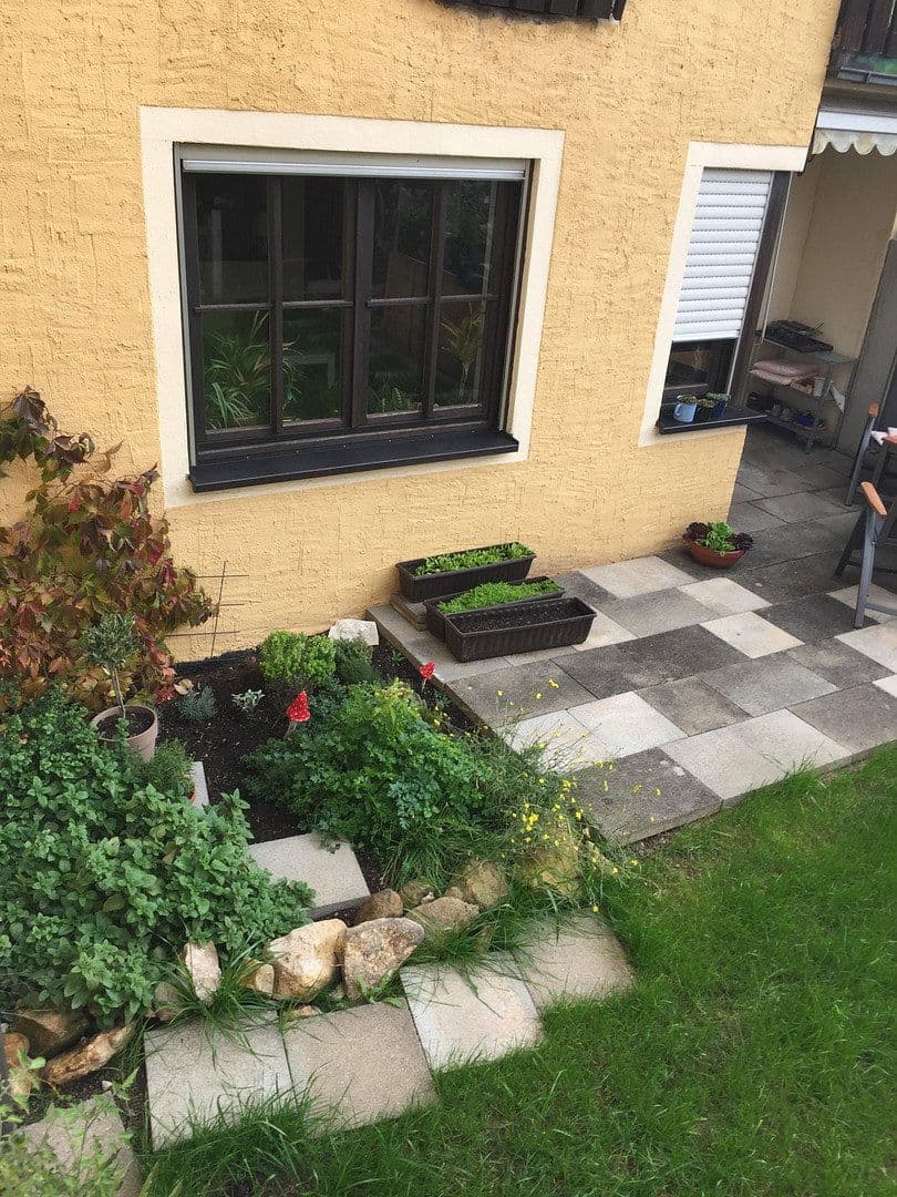 Pronájem bytu 2+1 71 m², Bühringerstr. 16B, Gunzenhausen, Bavorsko Pronájem bytu 2+1 71 m², Bühringerstr. 16B, Gunzenhausen, Bavorsko