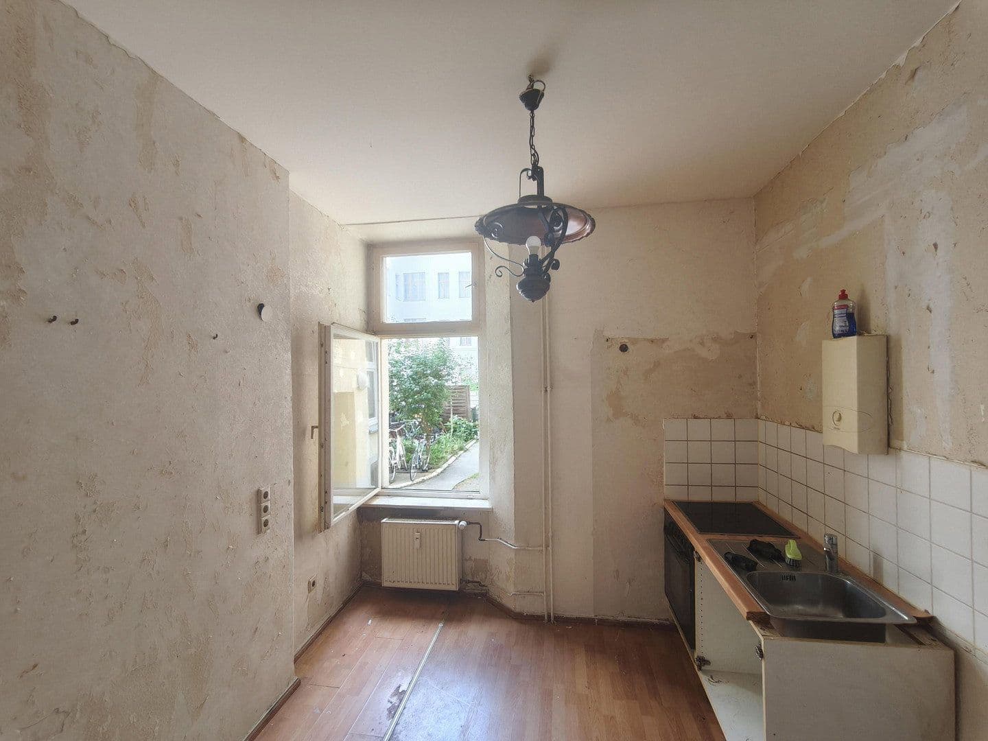 Prodej bytu 2+1 62 m², Emserstr. 76, Berlin, Berlín Prodej bytu 2+1 62 m², Emserstr. 76, Berlin, Berlín