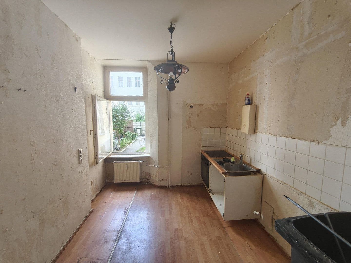 Prodej bytu 2+1 62 m², Emserstr. 76, Berlin, Berlín Prodej bytu 2+1 62 m², Emserstr. 76, Berlin, Berlín