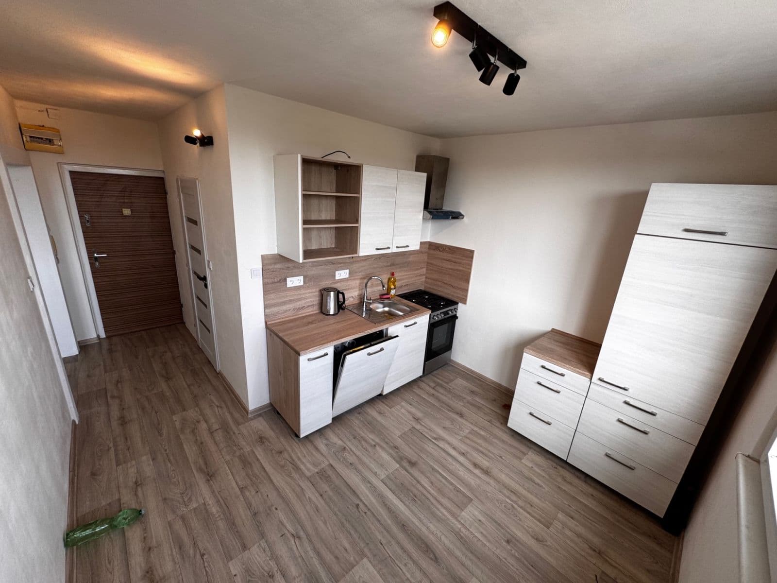 Pronájem bytu 1+1 55 m², Varenská, Ostrava, Moravskoslezský kraj Pronájem bytu 1+1 55 m², Varenská, Ostrava, Moravskoslezský kraj
