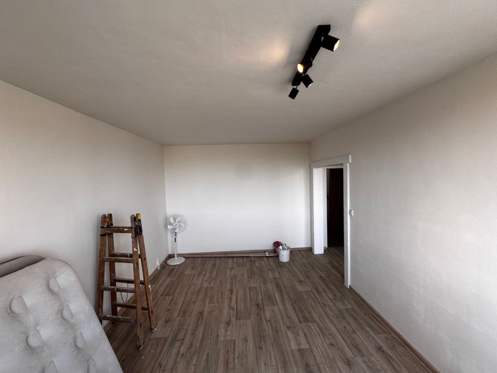 Pronájem bytu 1+1 55 m², Varenská, Ostrava, Moravskoslezský kraj Pronájem bytu 1+1 55 m², Varenská, Ostrava, Moravskoslezský kraj
