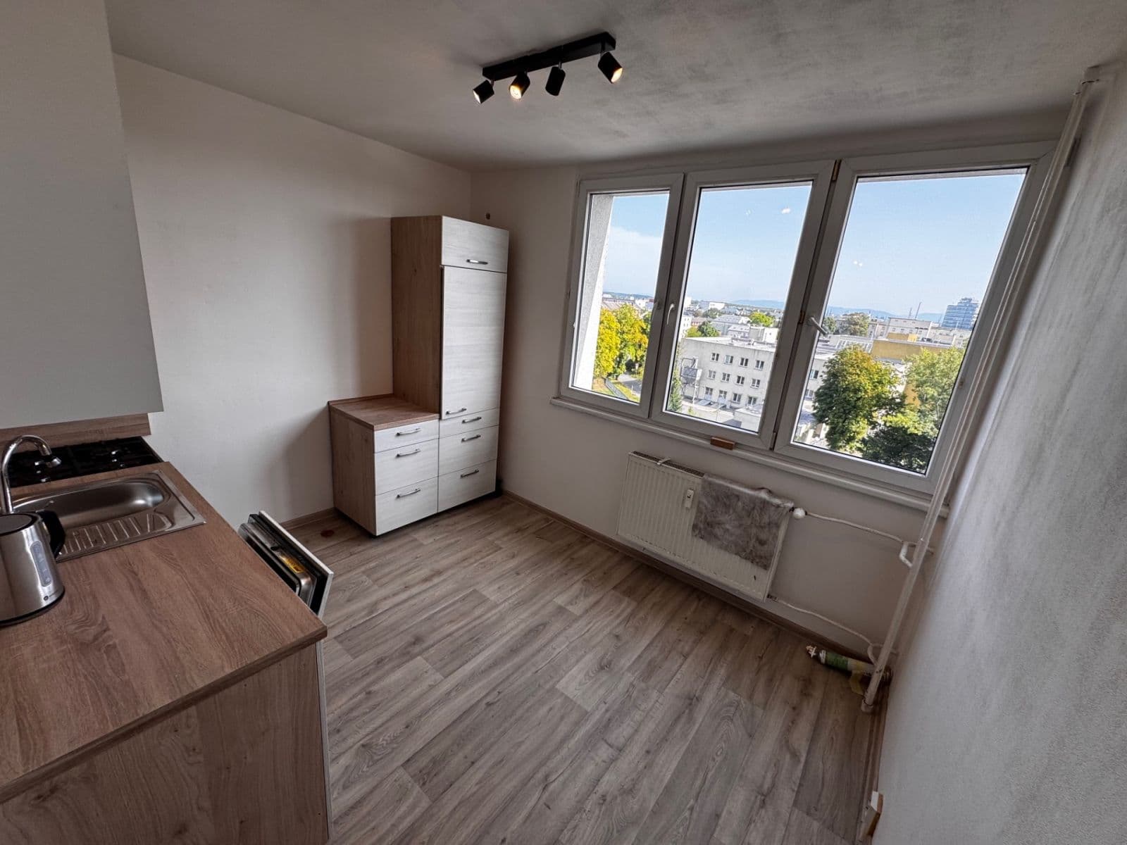 Pronájem bytu 1+1 55 m², Varenská, Ostrava, Moravskoslezský kraj Pronájem bytu 1+1 55 m², Varenská, Ostrava, Moravskoslezský kraj
