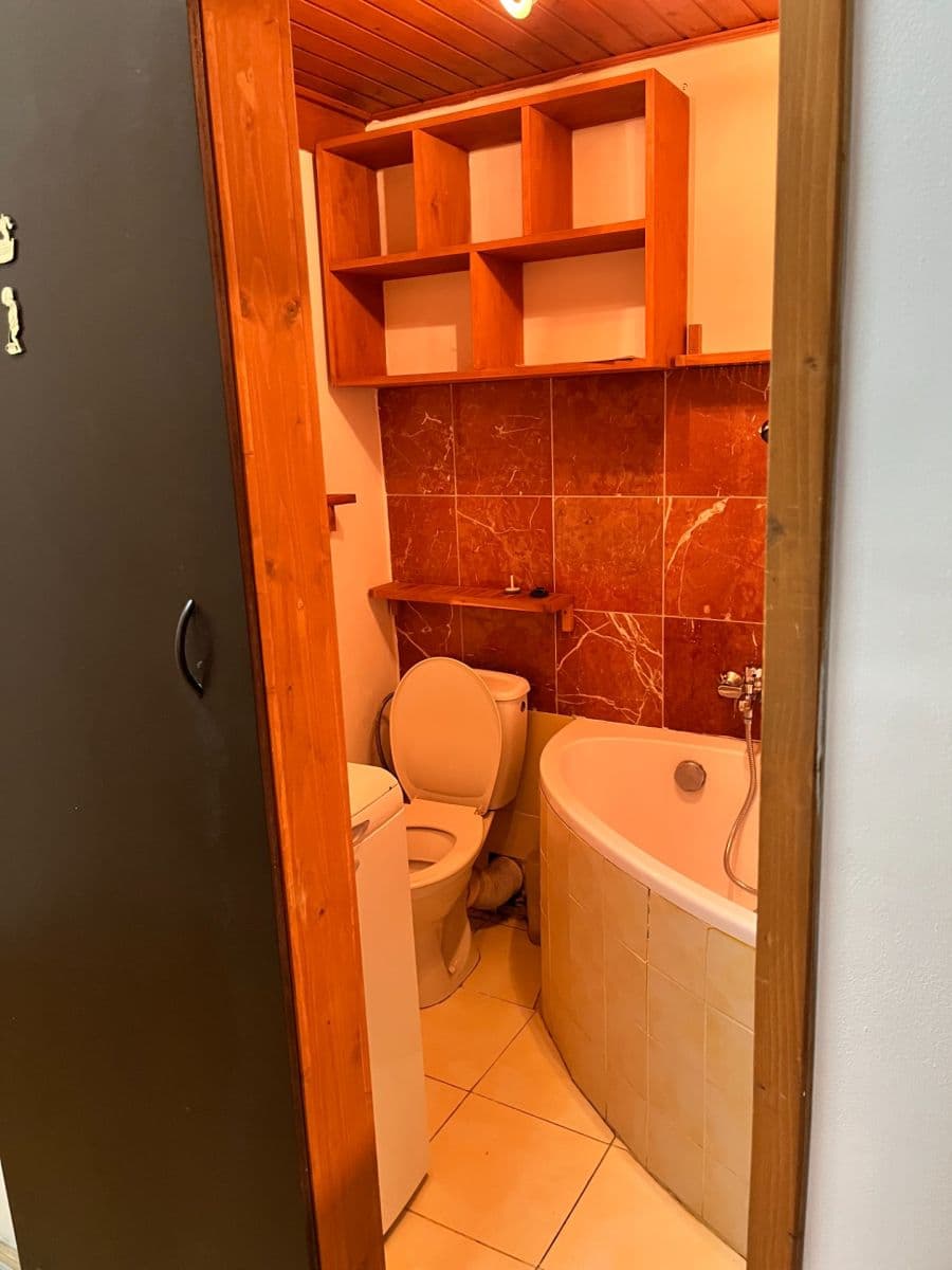 Pronájem bytu 2+kk 40 m², U Santošky, Praha, Praha Pronájem bytu 2+kk 40 m², U Santošky, Praha, Praha