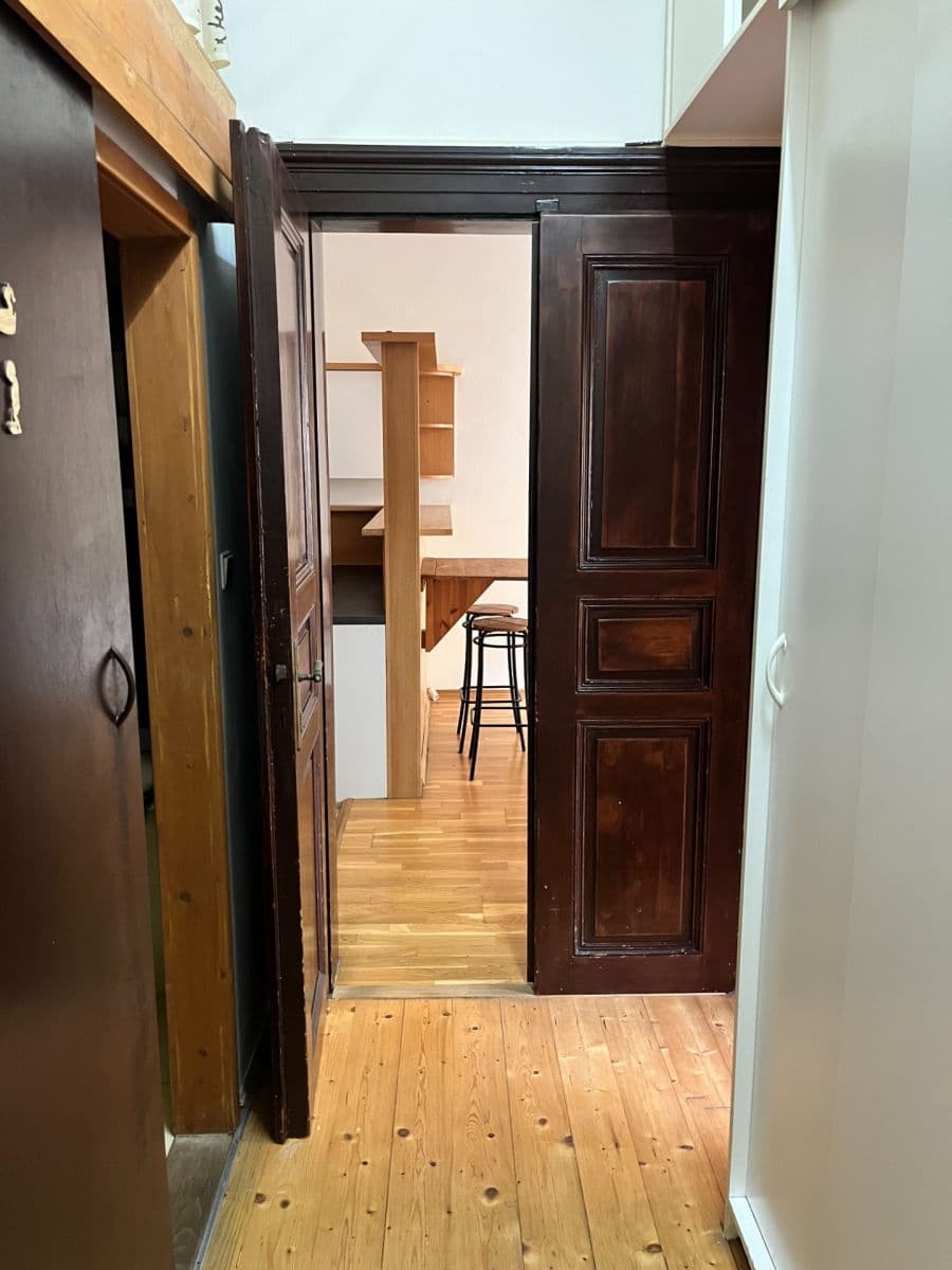 Pronájem bytu 2+kk 40 m², U Santošky, Praha, Praha Pronájem bytu 2+kk 40 m², U Santošky, Praha, Praha