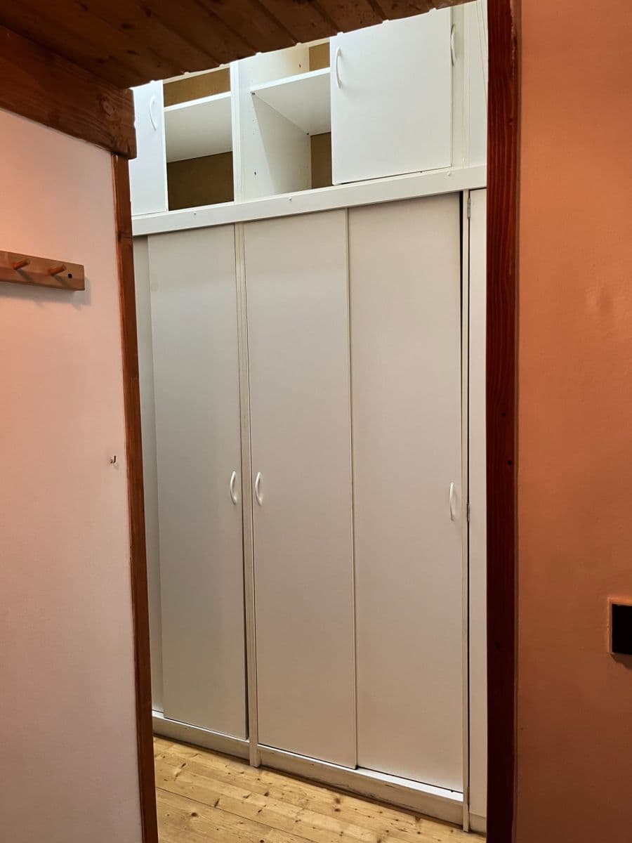 Pronájem bytu 2+kk 40 m², U Santošky, Praha, Praha Pronájem bytu 2+kk 40 m², U Santošky, Praha, Praha