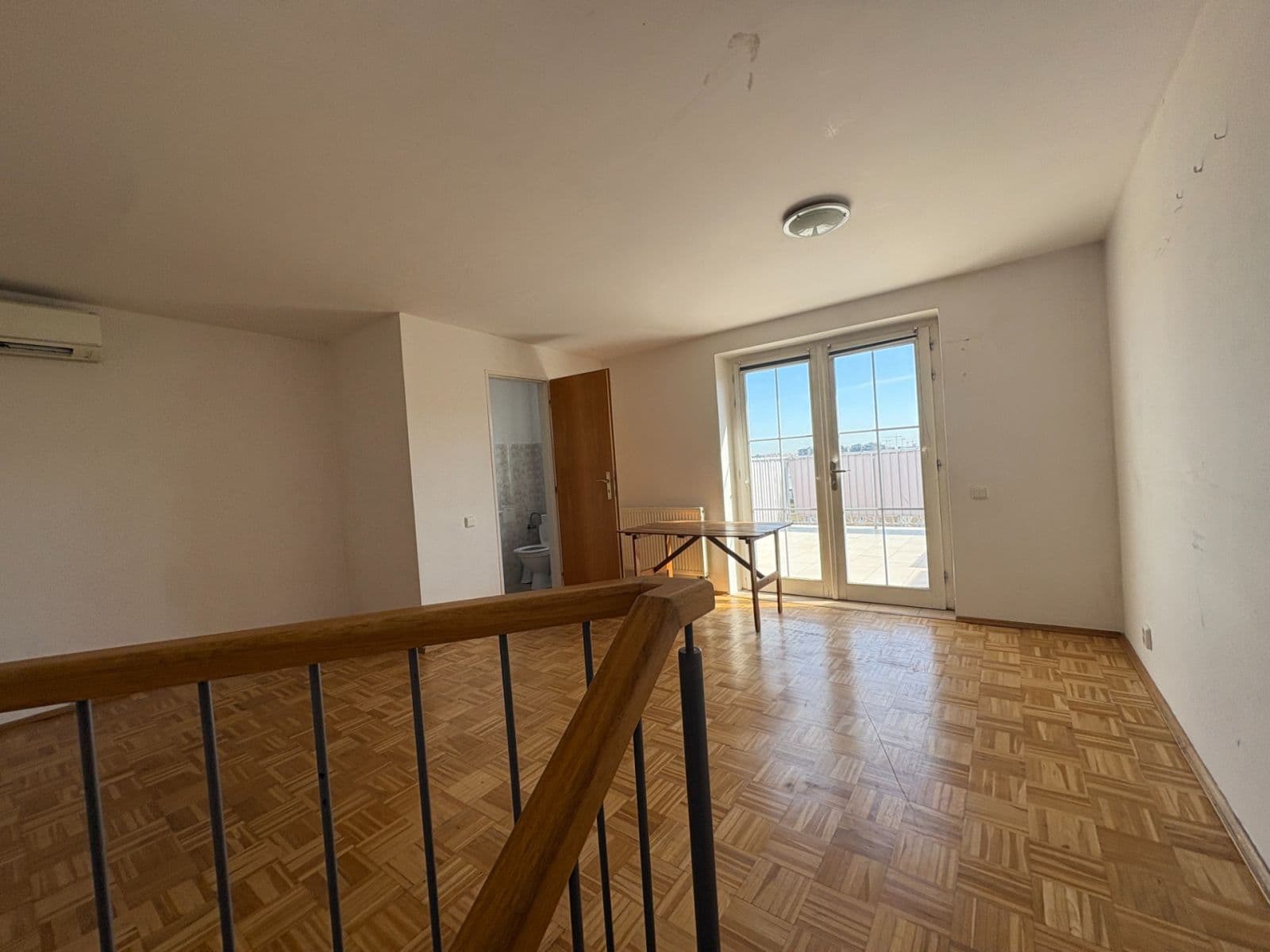 Pronájem bytu 5+1 200 m², Milešovská, Praha, Praha Pronájem bytu 5+1 200 m², Milešovská, Praha, Praha
