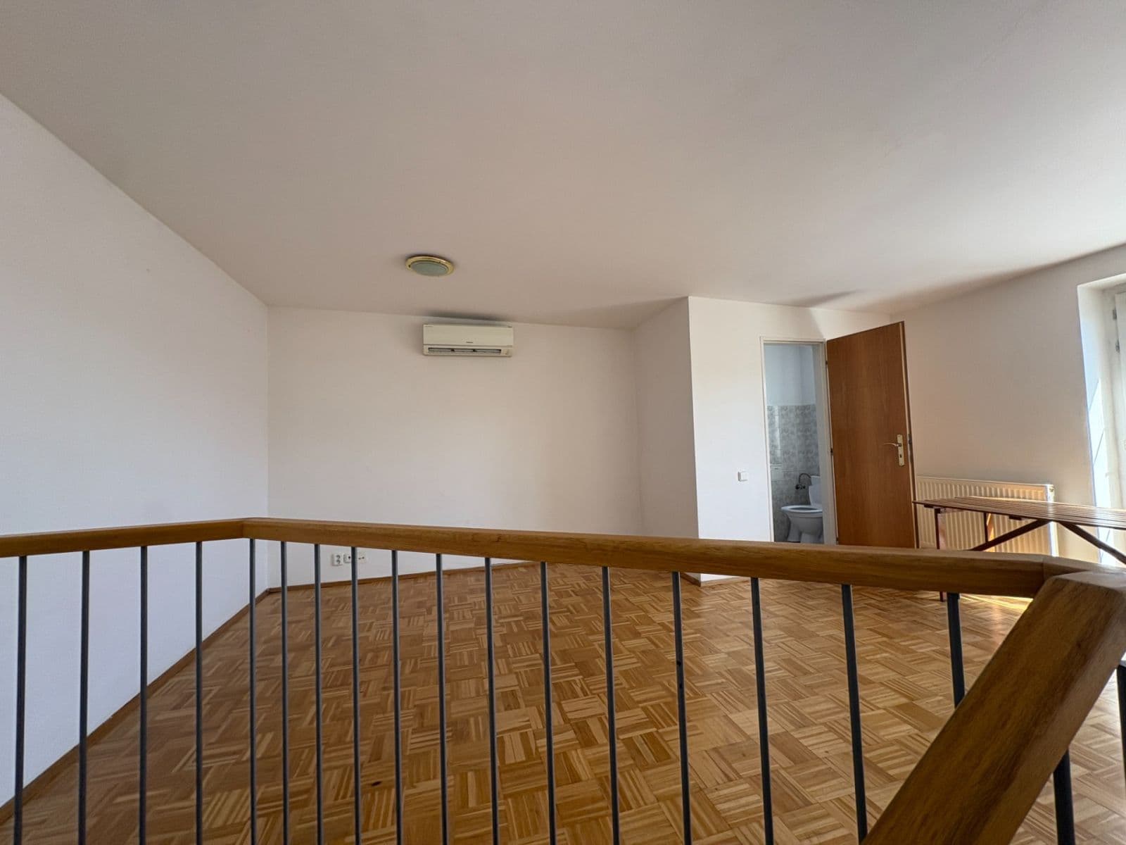 Pronájem bytu 5+1 200 m², Milešovská, Praha, Praha Pronájem bytu 5+1 200 m², Milešovská, Praha, Praha