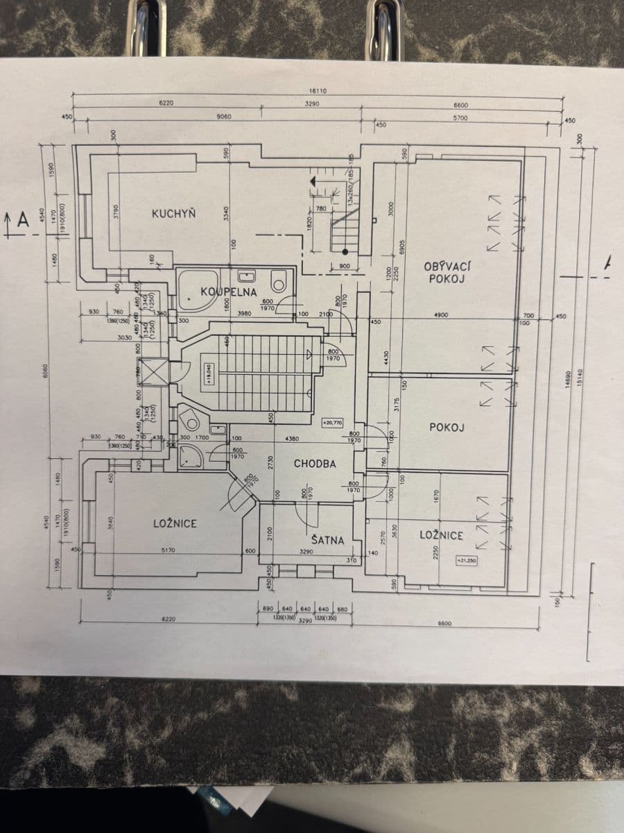 Pronájem bytu 5+1 200 m², Milešovská, Praha, Praha Pronájem bytu 5+1 200 m², Milešovská, Praha, Praha