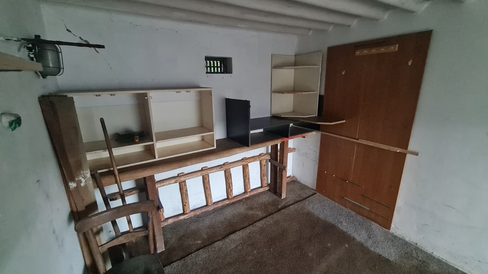 Pronájem garáže 18 m², Hradec Králové, Královéhradecký kraj Pronájem garáže 18 m², Hradec Králové, Královéhradecký kraj