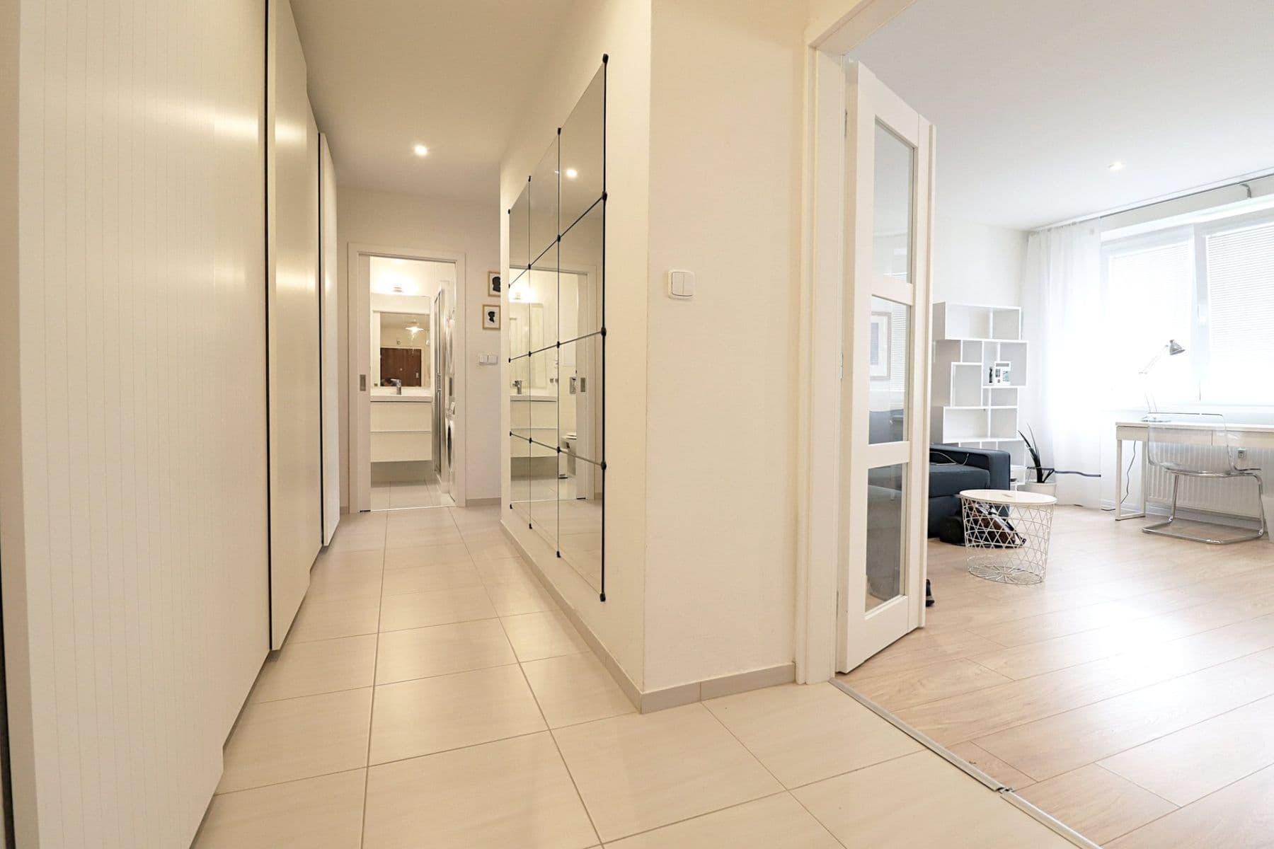 Pronájem bytu 2+kk 59 m², Jerevanská, Praha, Praha Pronájem bytu 2+kk 59 m², Jerevanská, Praha, Praha