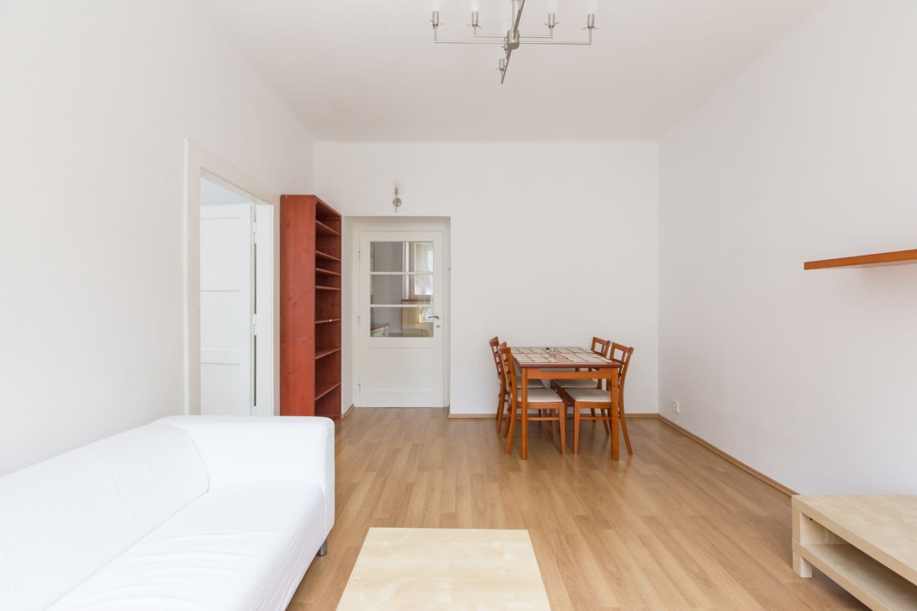 Pronájem bytu 2+1 55 m², náměstí Hrdinů, Praha, Praha Pronájem bytu 2+1 55 m², náměstí Hrdinů, Praha, Praha