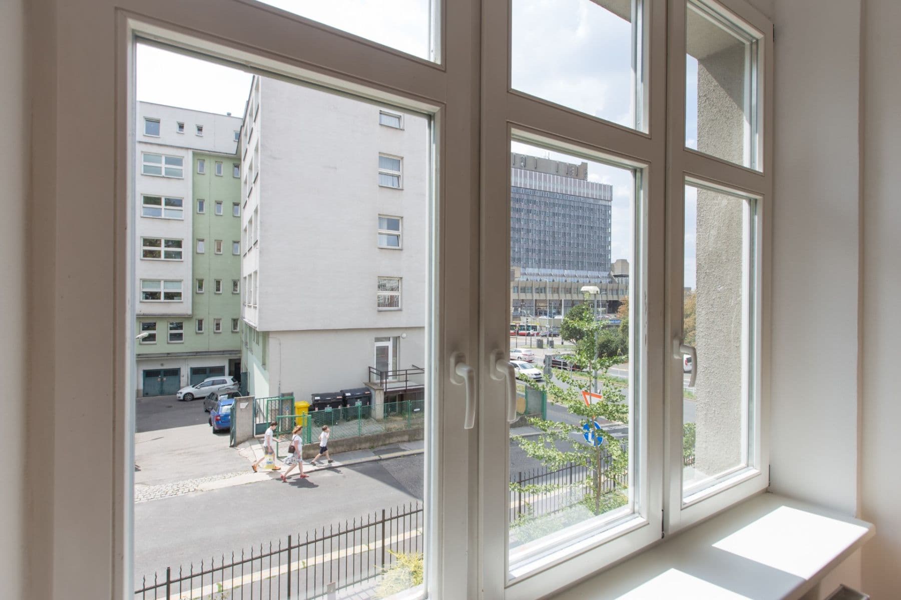 Pronájem bytu 2+1 55 m², náměstí Hrdinů, Praha, Praha Pronájem bytu 2+1 55 m², náměstí Hrdinů, Praha, Praha