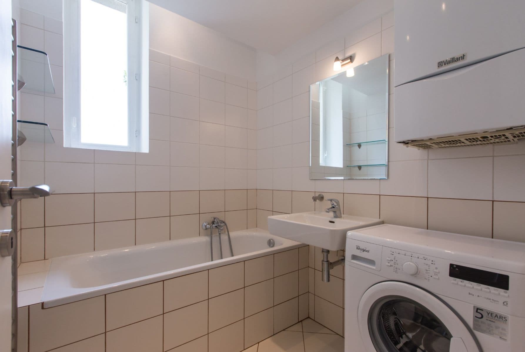 Pronájem bytu 2+1 55 m², náměstí Hrdinů, Praha, Praha Pronájem bytu 2+1 55 m², náměstí Hrdinů, Praha, Praha