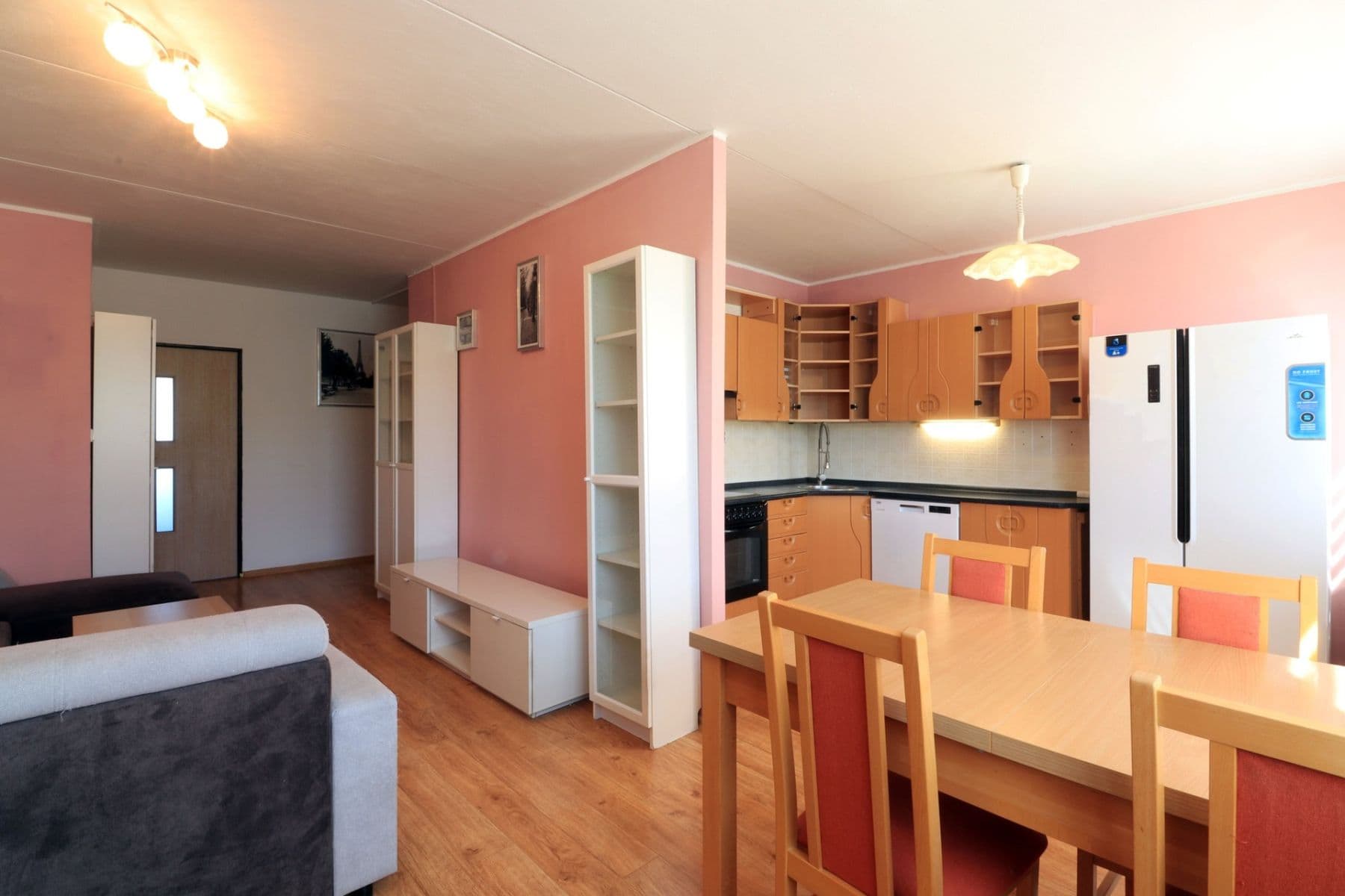 Pronájem bytu 3+1 68 m², Jerevanská, Kladno, Středočeský kraj Pronájem bytu 3+1 68 m², Jerevanská, Kladno, Středočeský kraj