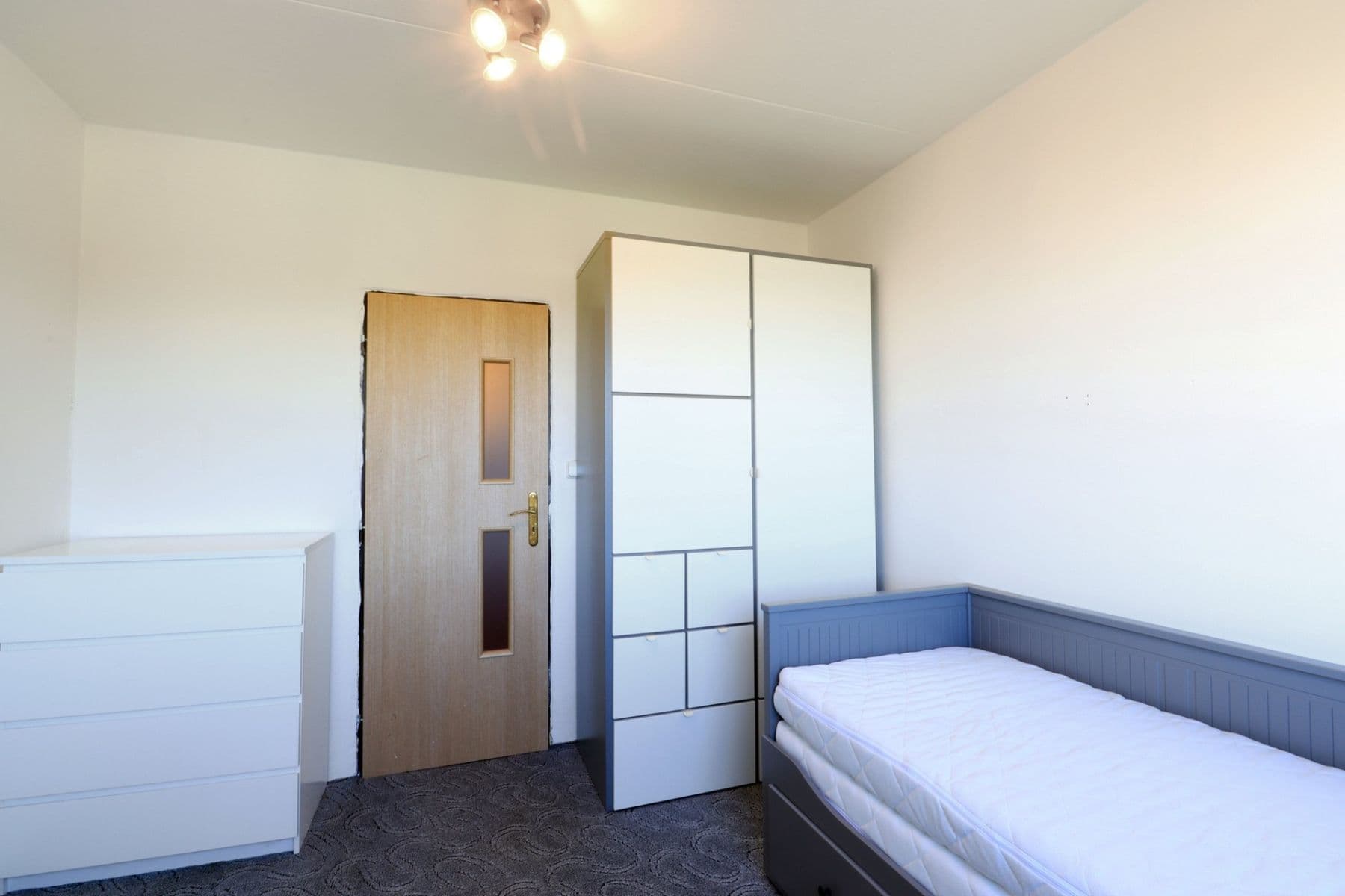 Pronájem bytu 3+1 68 m², Jerevanská, Kladno, Středočeský kraj Pronájem bytu 3+1 68 m², Jerevanská, Kladno, Středočeský kraj