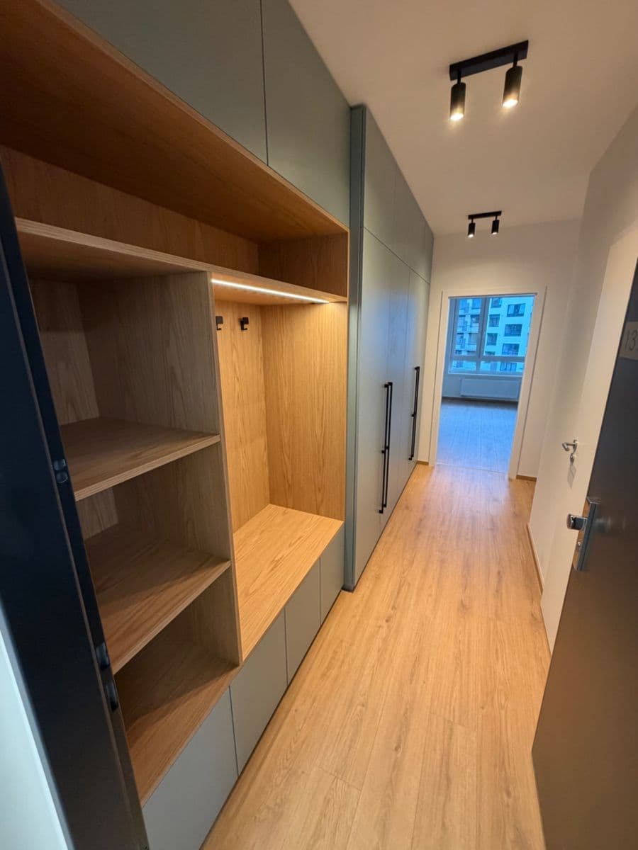 Pronájem bytu 2+kk 58 m², Kladno, Středočeský kraj Pronájem bytu 2+kk 58 m², Kladno, Středočeský kraj