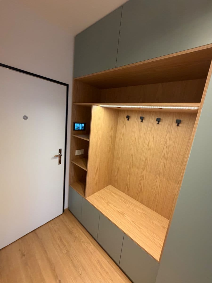 Pronájem bytu 2+kk 58 m², Kladno, Středočeský kraj Pronájem bytu 2+kk 58 m², Kladno, Středočeský kraj