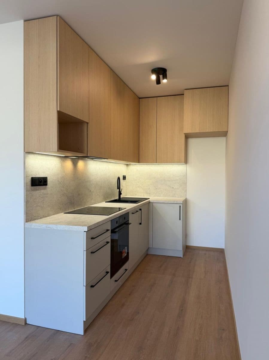 Pronájem bytu 2+kk 48 m², Ke stadionu, Kladno, Středočeský kraj Pronájem bytu 2+kk 48 m², Ke stadionu, Kladno, Středočeský kraj