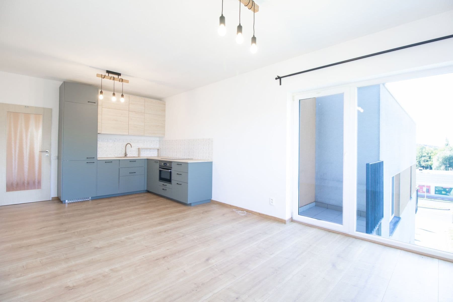 Pronájem bytu 2+kk 53 m², Armádní, Milovice, Středočeský kraj Pronájem bytu 2+kk 53 m², Armádní, Milovice, Středočeský kraj