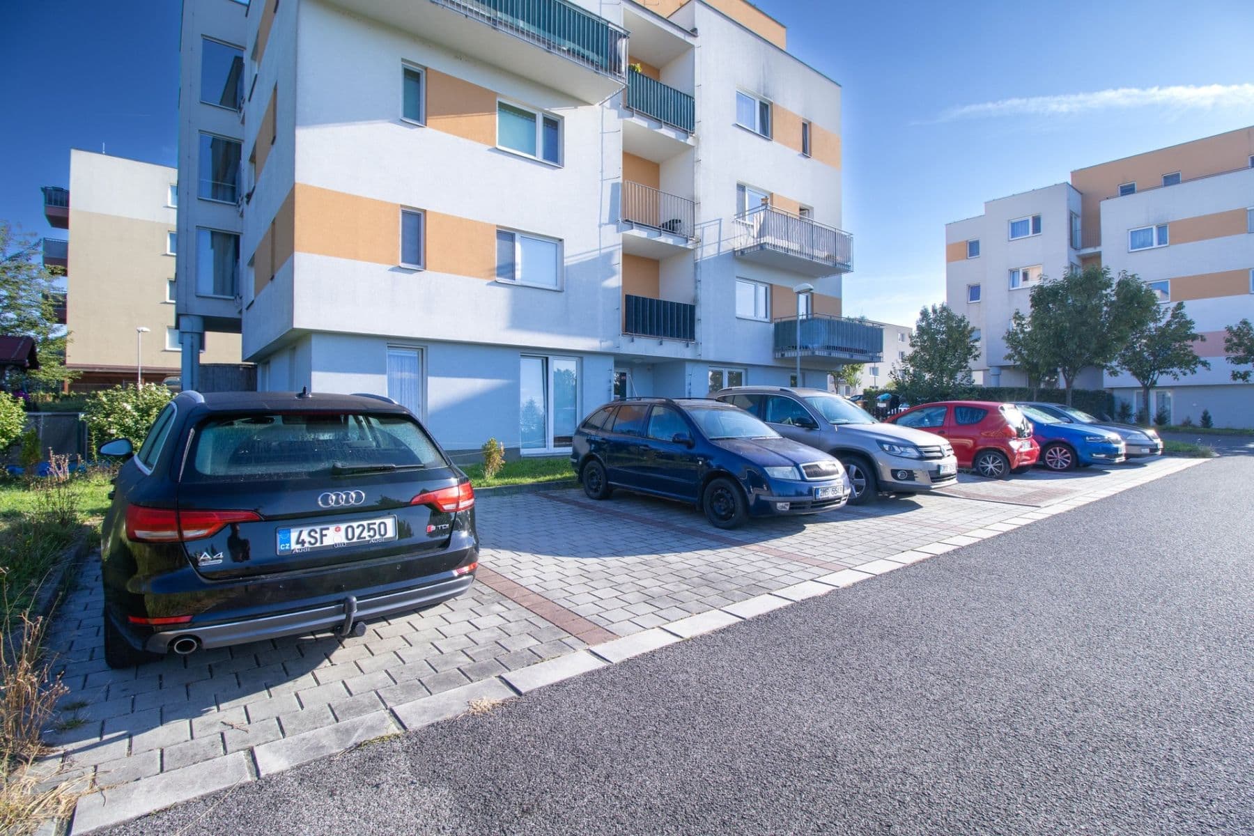 Pronájem bytu 2+kk 53 m², Armádní, Milovice, Středočeský kraj Pronájem bytu 2+kk 53 m², Armádní, Milovice, Středočeský kraj