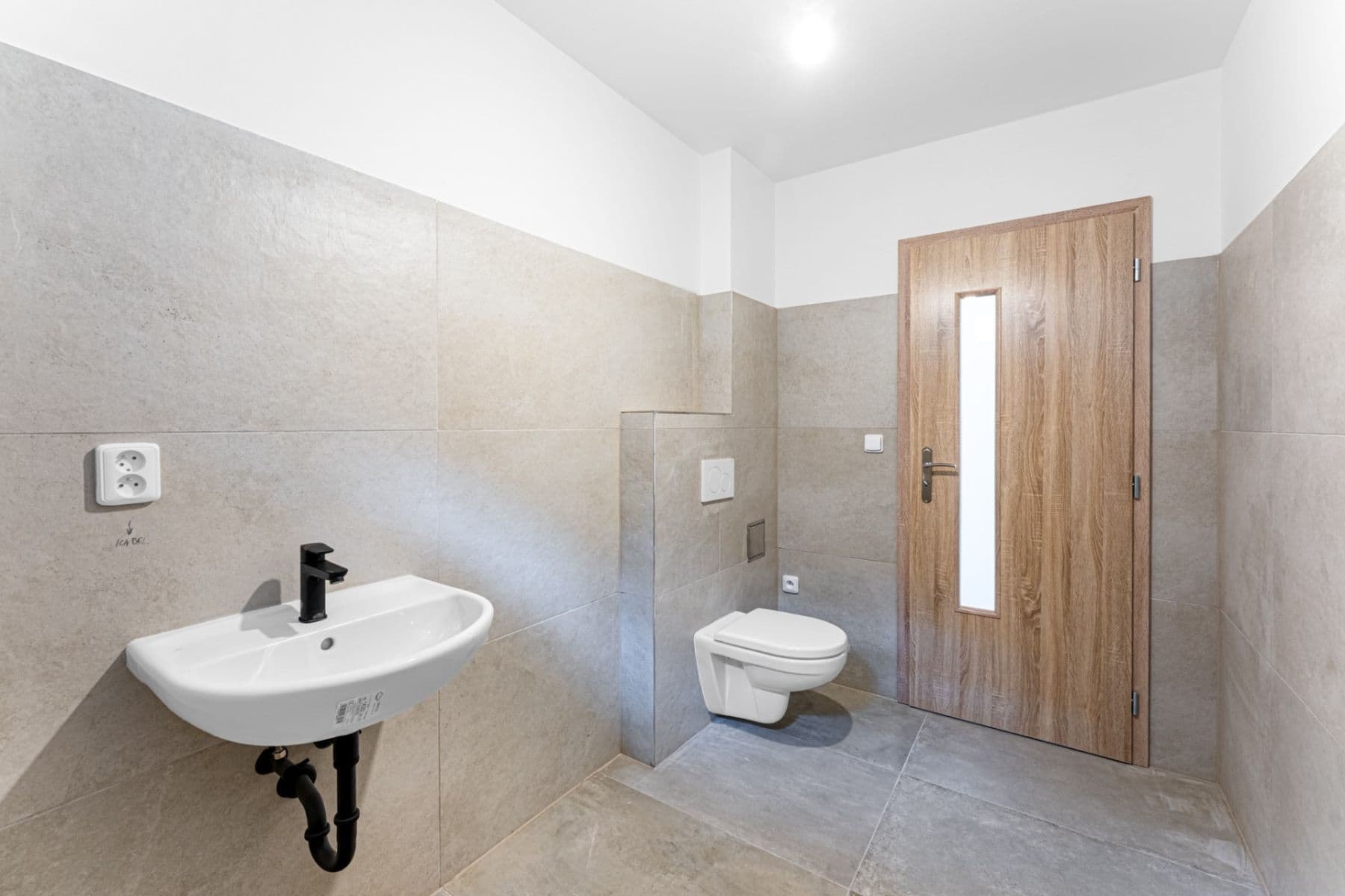 Prodej domu 132 m², pozemek 512 m², Hlavní, Chrustenice, Středočeský kraj Prodej domu 132 m², pozemek 512 m², Hlavní, Chrustenice, Středočeský kraj