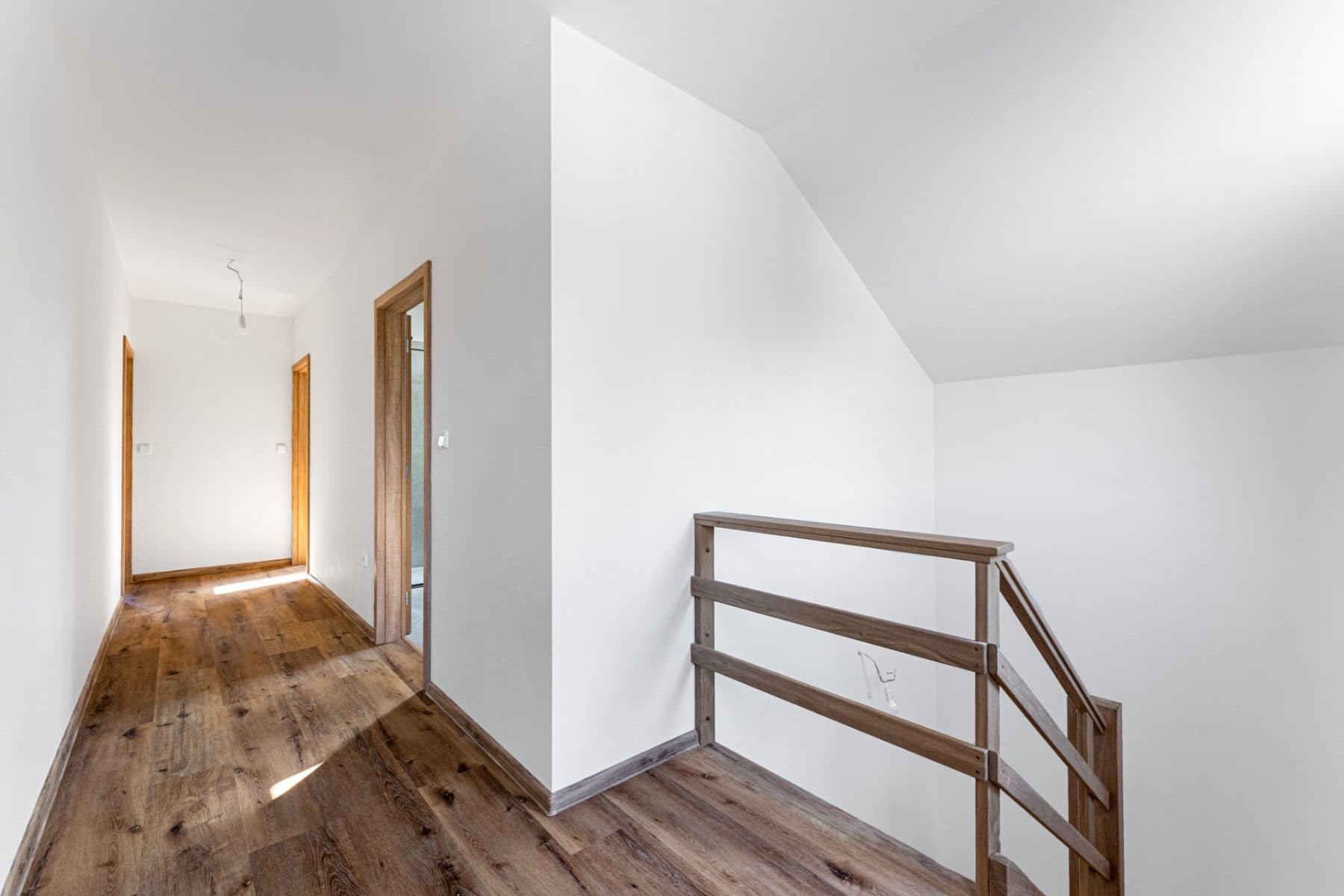 Prodej domu 132 m², pozemek 512 m², Hlavní, Chrustenice, Středočeský kraj Prodej domu 132 m², pozemek 512 m², Hlavní, Chrustenice, Středočeský kraj
