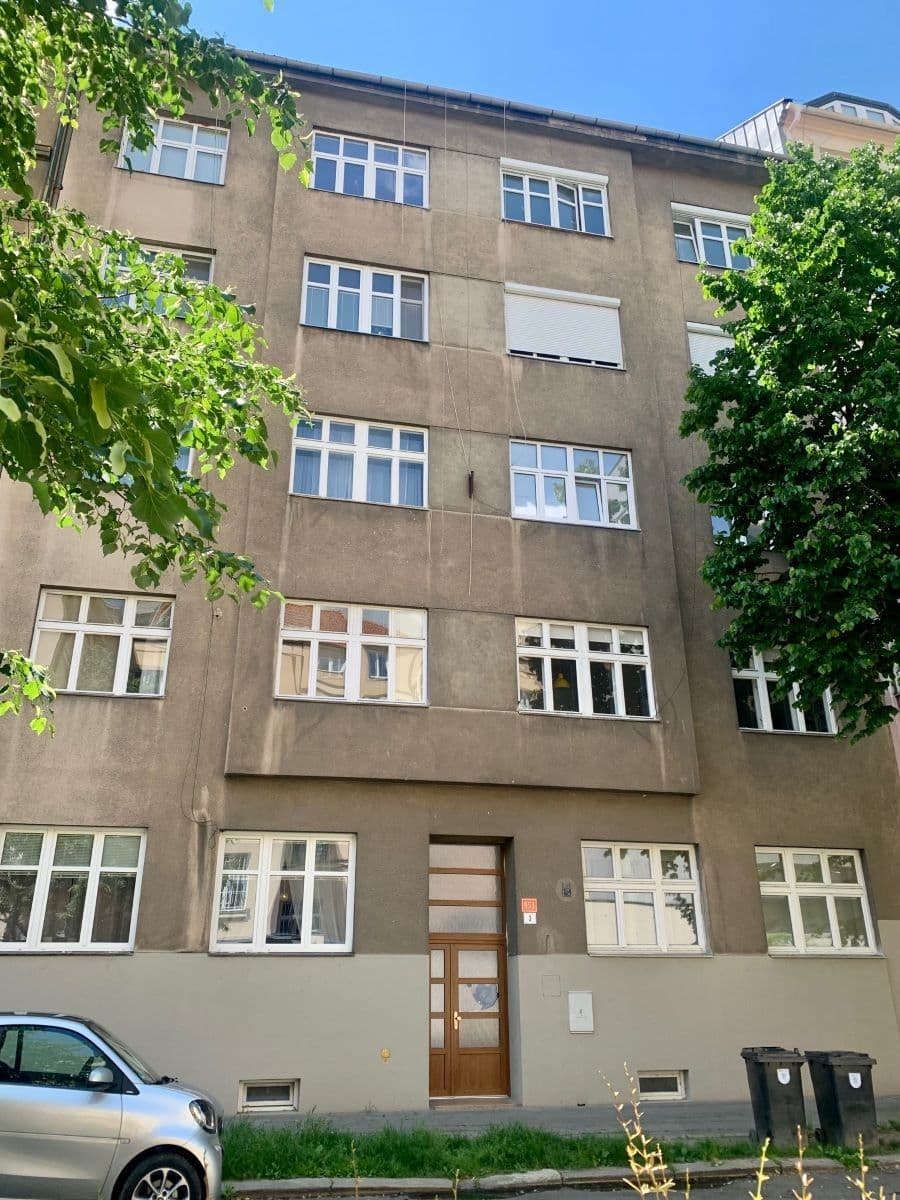 Pronájem bytu 1+kk 36 m², Dánská, Olomouc, Olomoucký kraj Pronájem bytu 1+kk 36 m², Dánská, Olomouc, Olomoucký kraj
